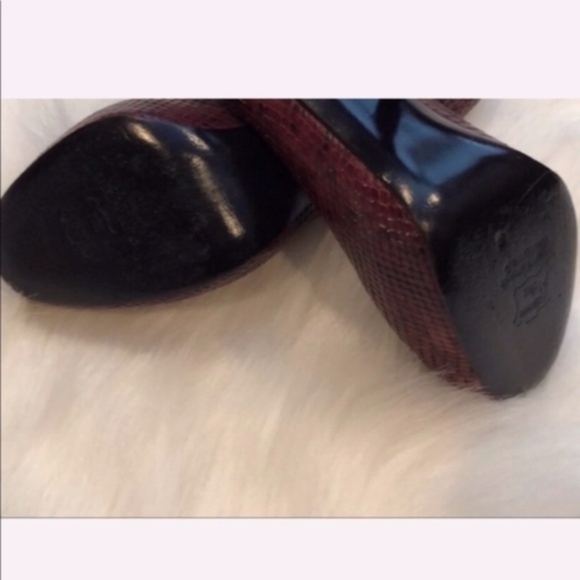 Stuart Weitzman Snakeskin Just So Peep Toe Pump - Picture 6 of 6